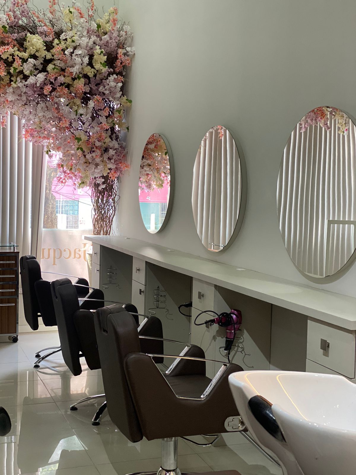 Jacqueline Mello Studio